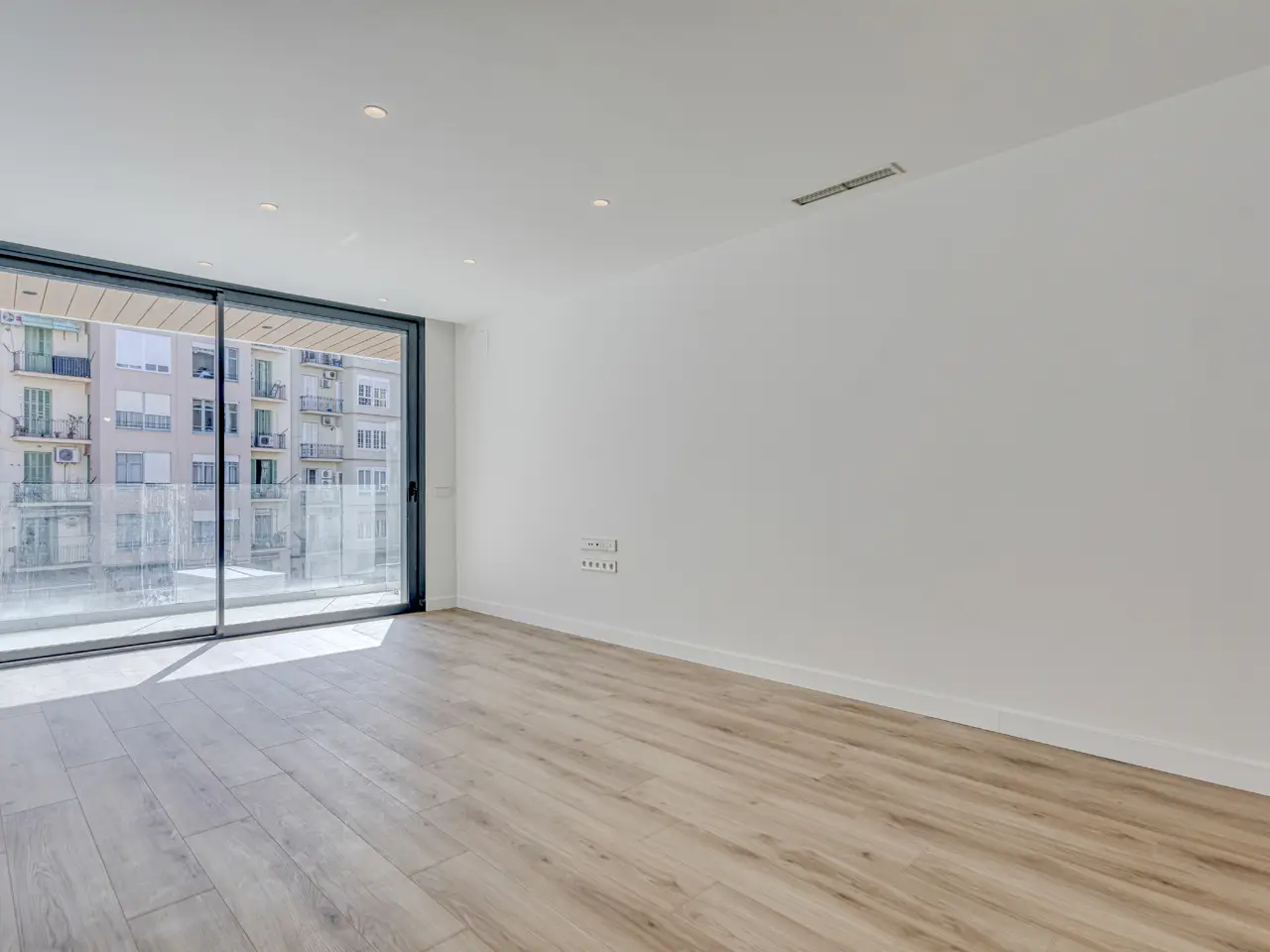 01 Alfons-XII-10-12-Salon