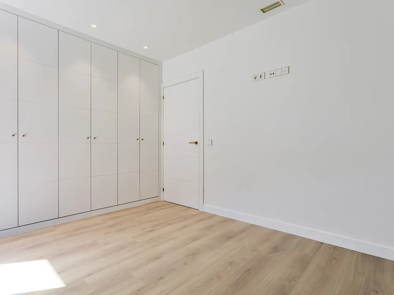 12 Alfons-XII-10-12-Habitacion