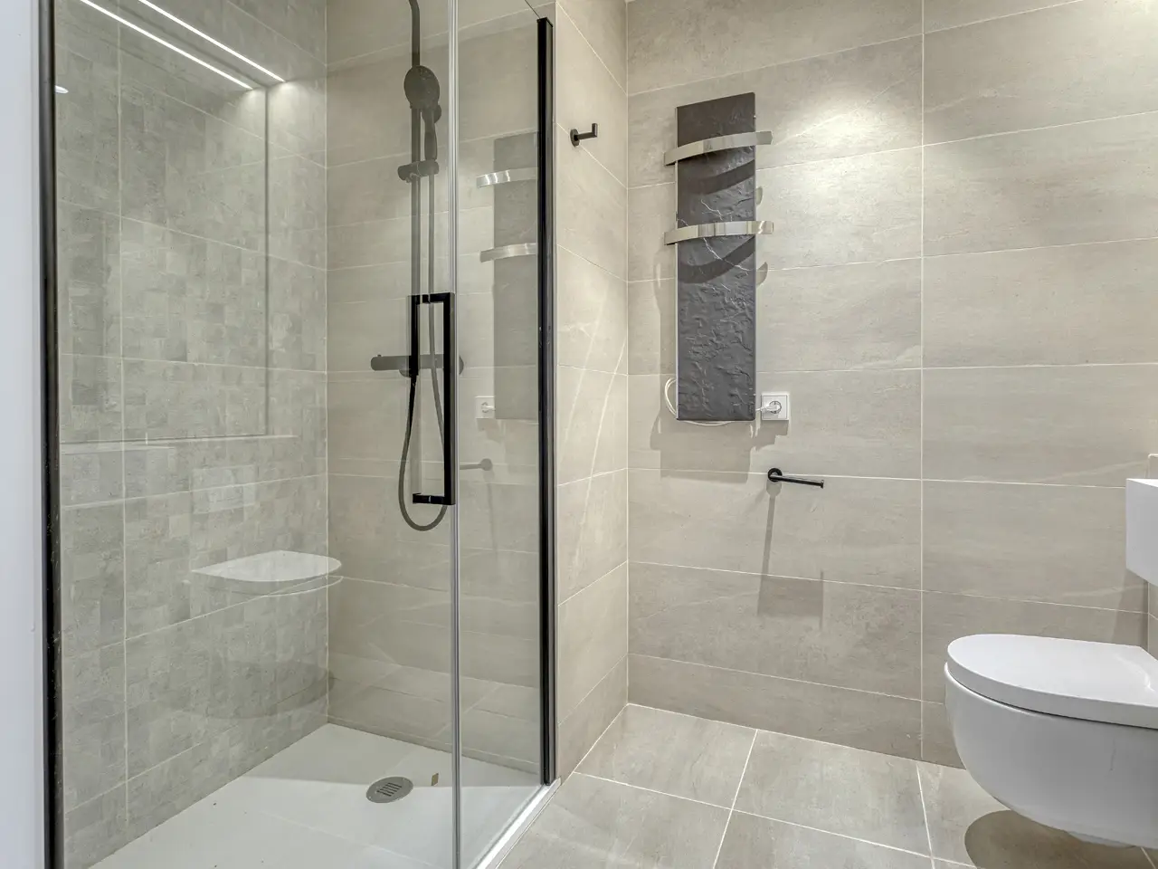 17 Alfons-XII-1-3-baño