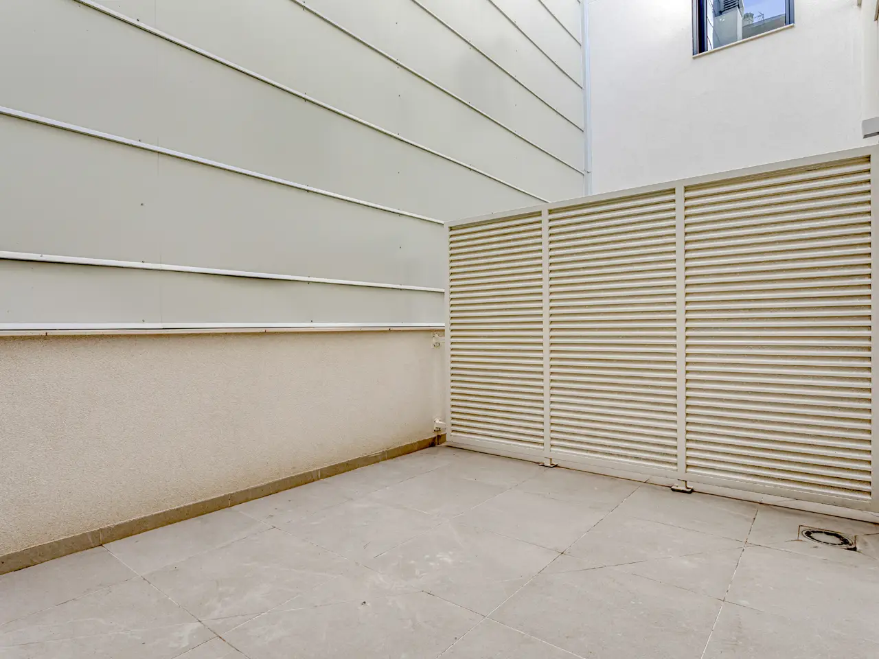 17 Alfons-XII-10-12-1-4-patio