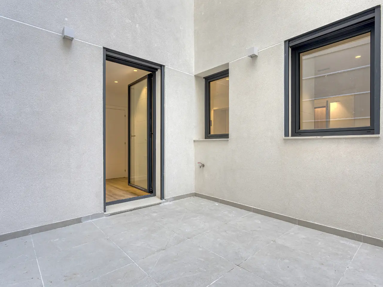 19 Alfons-XII-1-3-patio