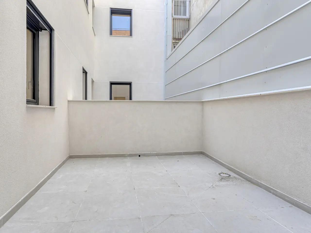 20 Alfons-XII-1-3-patio