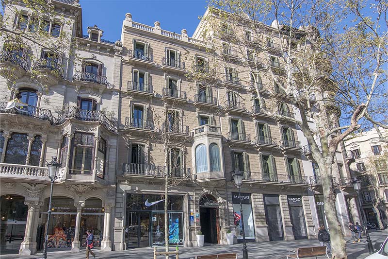 Paseo de Gracia in Barcelona - Visit One of Spain's Most Expensive